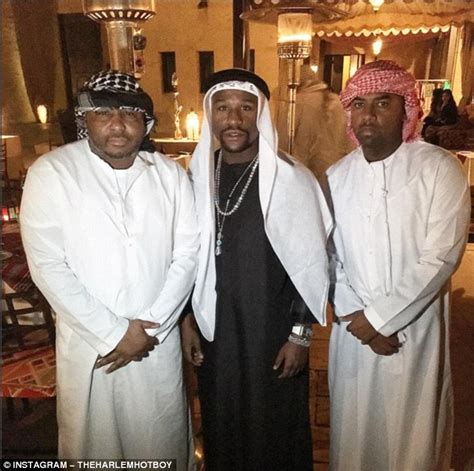 floyd mayweather held in dubai.